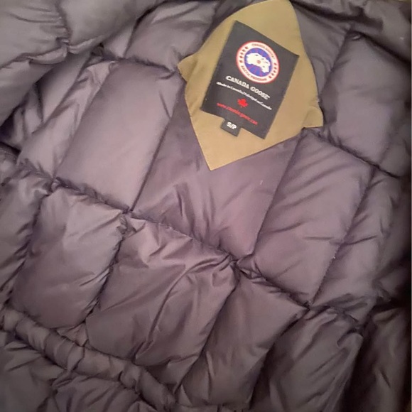 Almost new Canada Goose Victoria Parka - Picture 6 of 7